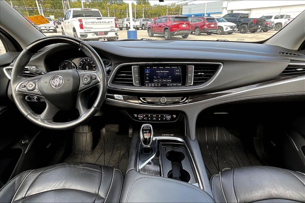 Used 2021 Buick Enclave Avenir w/ Avenir Technology Package AWD/4WD image 5
