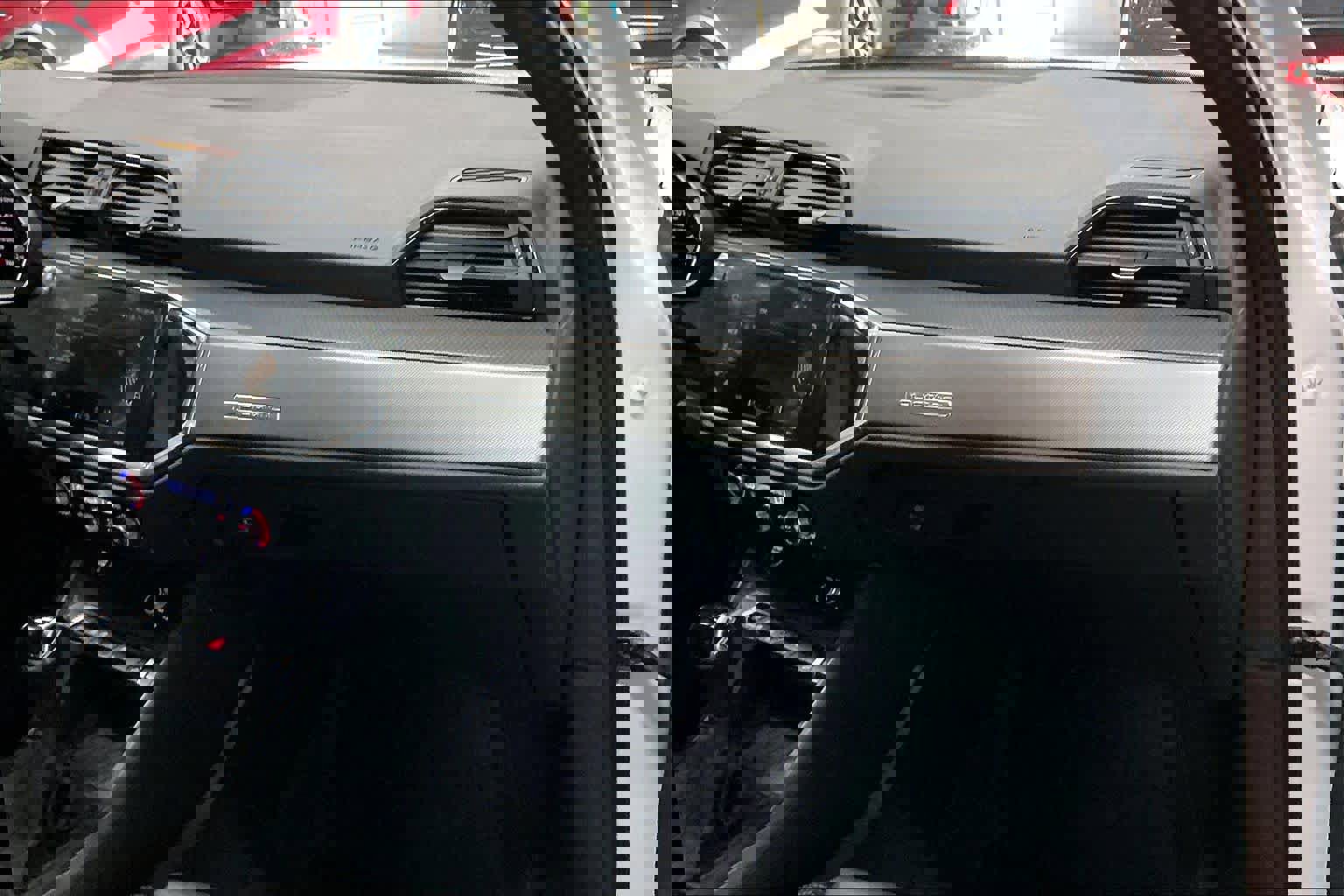 Certified 2025 Audi Q3 2.0T Premium w/ Convenience Package image 19