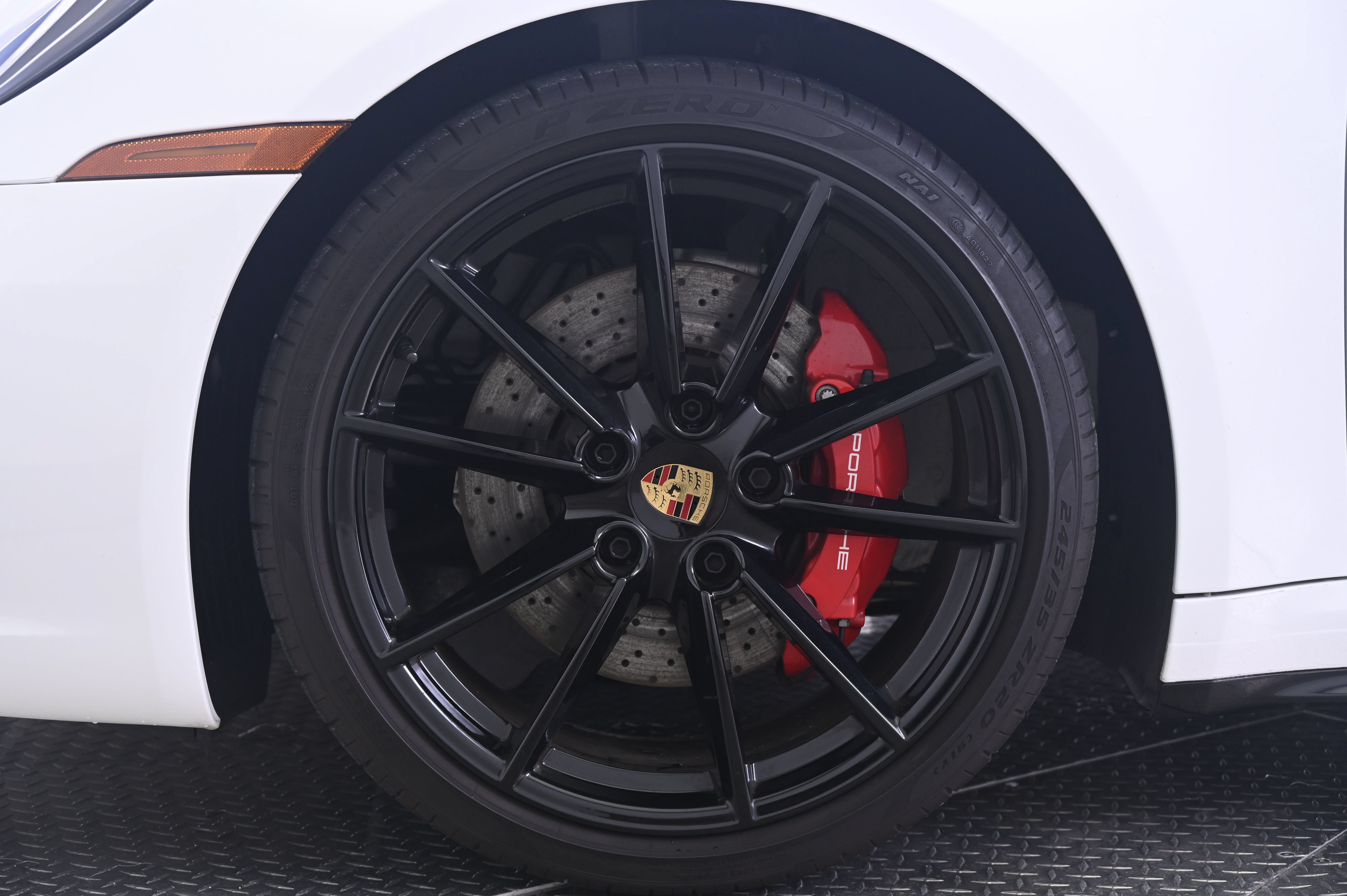 Certified 2024 Porsche 911 Targa 4S AWD/4WD image 15