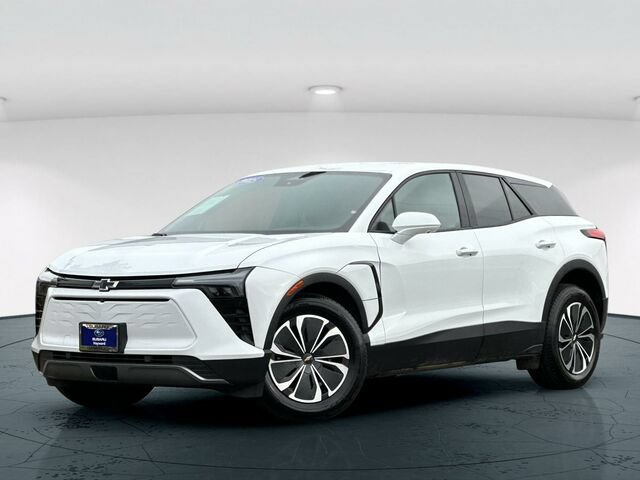 Used 2025 Chevrolet Blazer EV LT AWD/4WD image 2