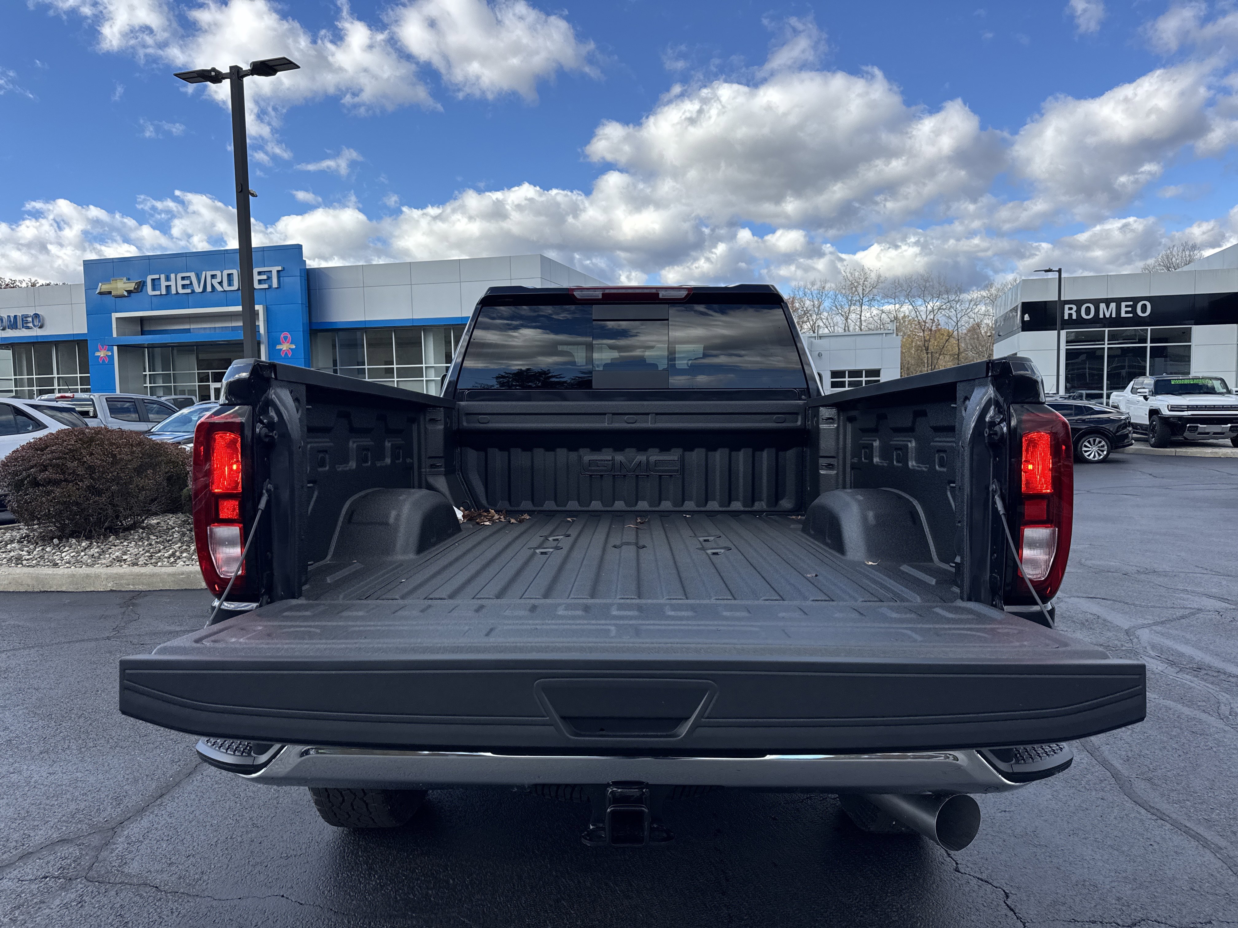 New 2026 GMC Sierra 2500 SLE w/ Preferred Package image 31