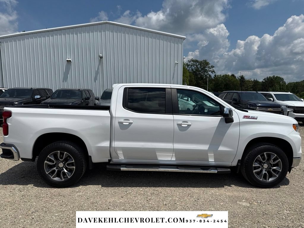 Used 2023 Chevrolet Silverado 1500 LT AWD/4WD image 6