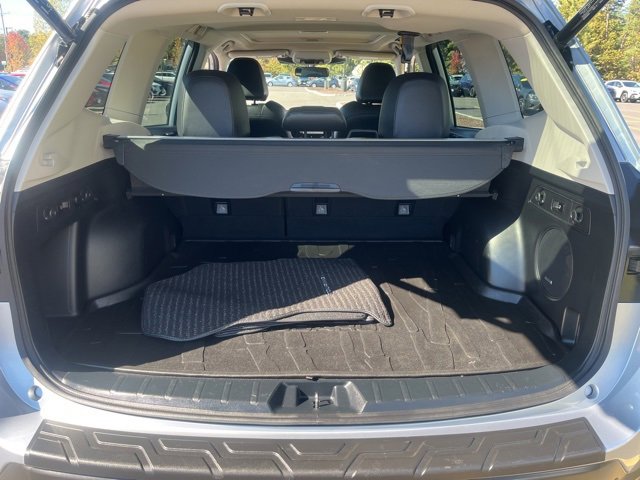 Used 2023 Subaru Forester Touring image 9