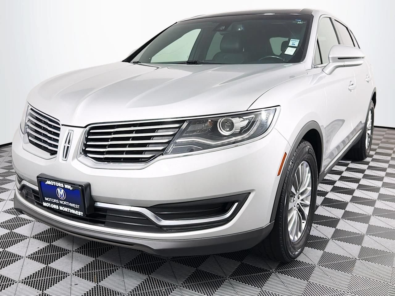 Used 2017 Lincoln MKX Select w/ MKX Climate Package AWD/4WD image 6