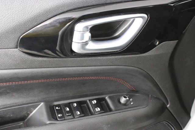 Used 2024 Jeep Compass Trailhawk image 18