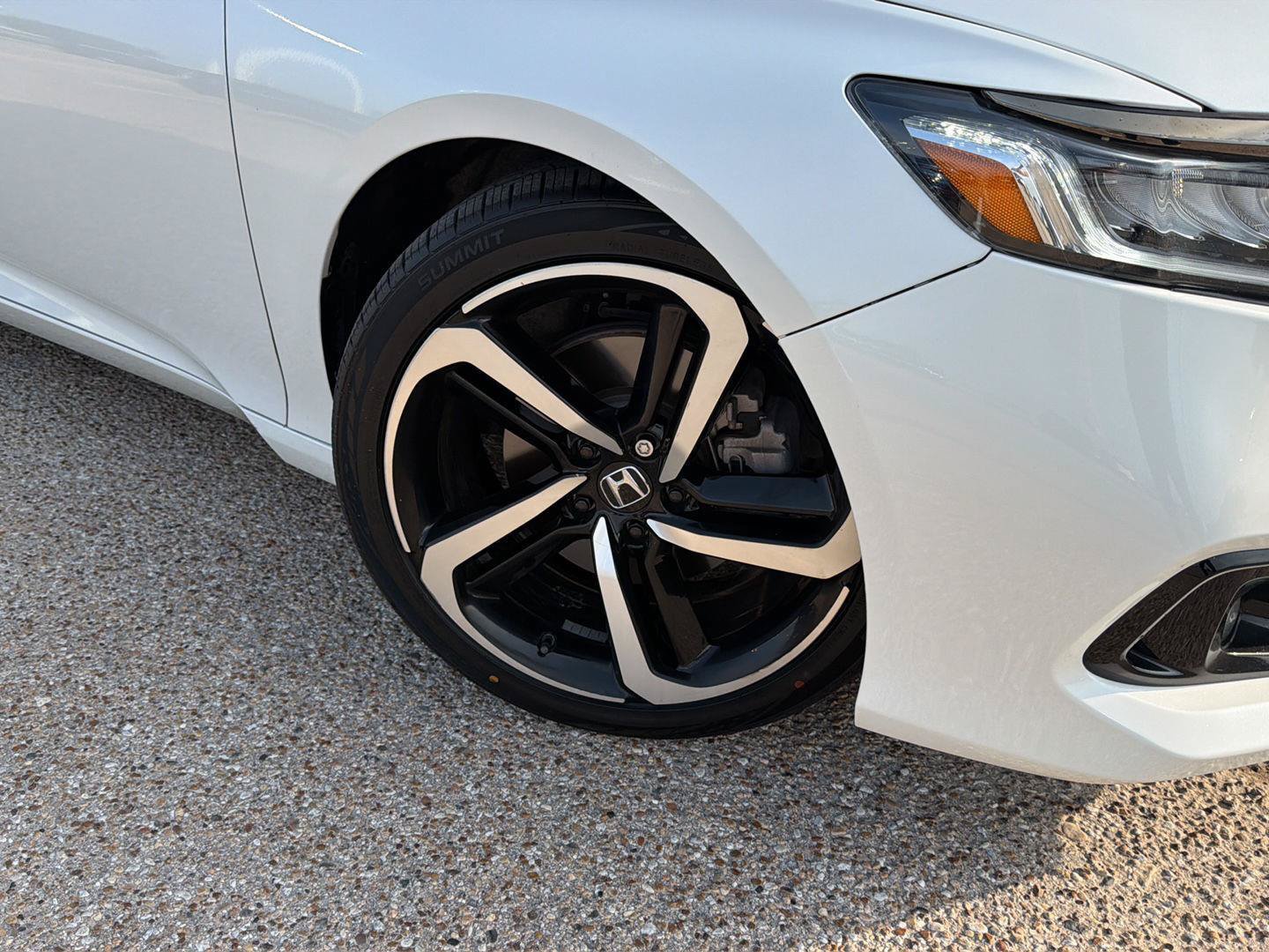 Used 2021 Honda Accord Sport image 10