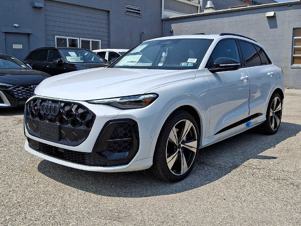 New 2026 Audi SQ5 Prestige AWD/4WD image 2