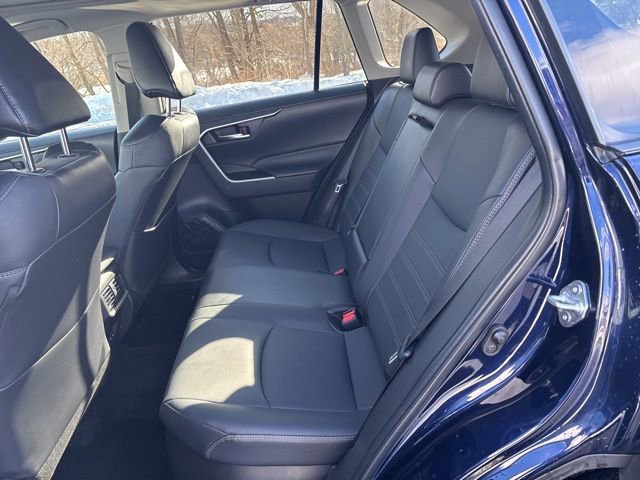 Used 2022 Toyota RAV4 XLE Premium image 20