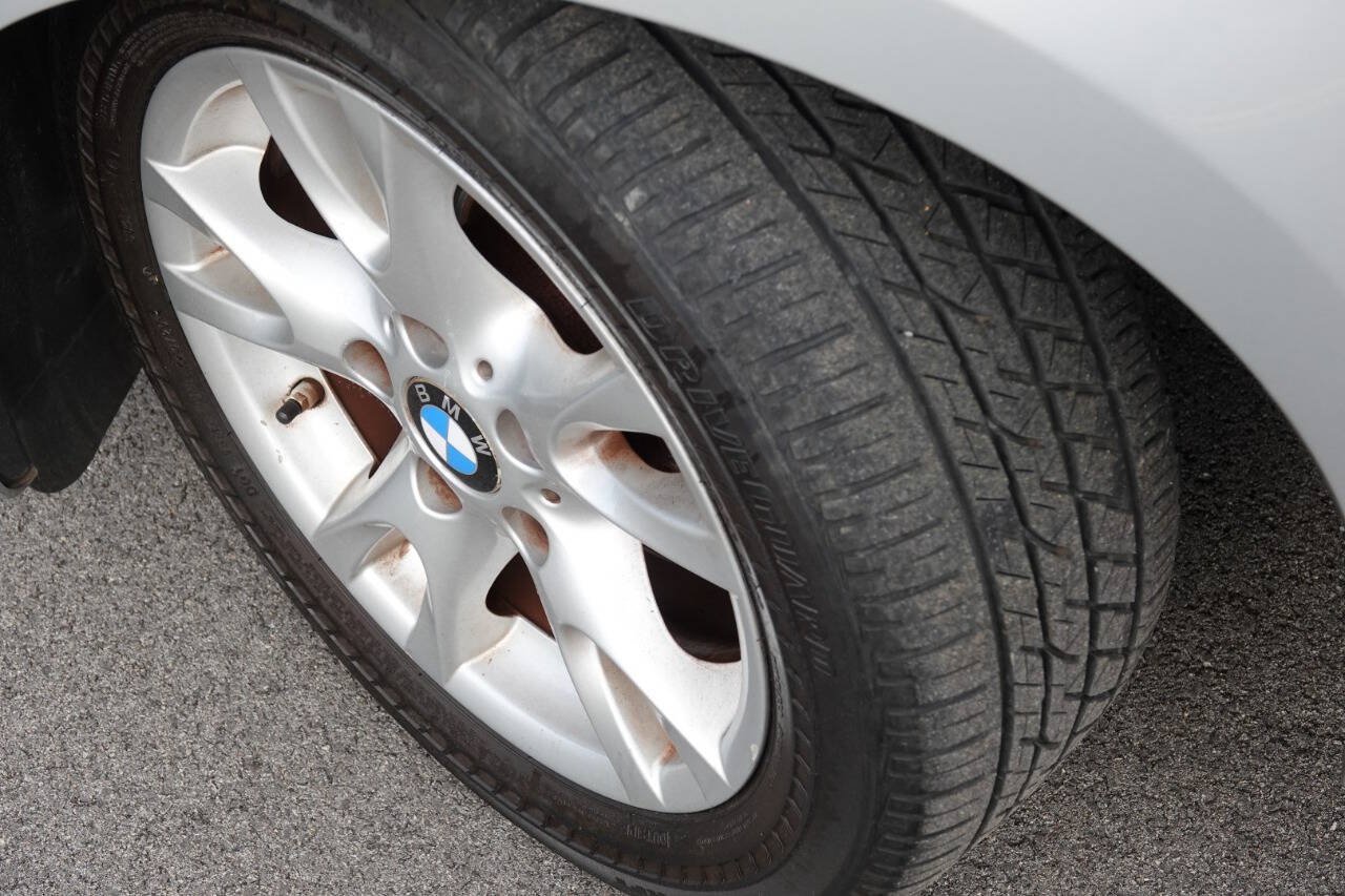 Used 2009 BMW 128i Convertible RWD image 13