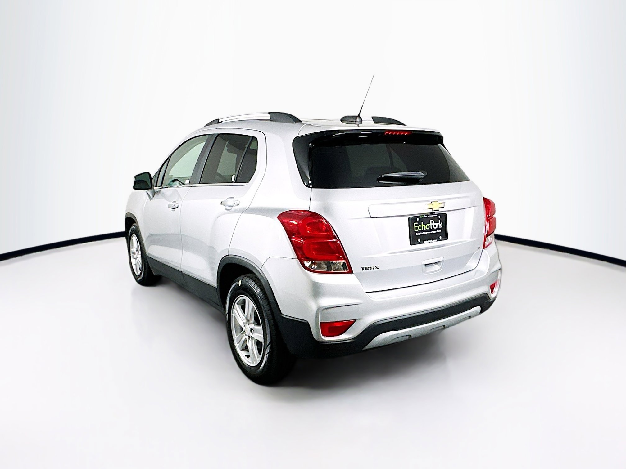 Used 2019 Chevrolet Trax LT w/ LT Convenience Package image 5