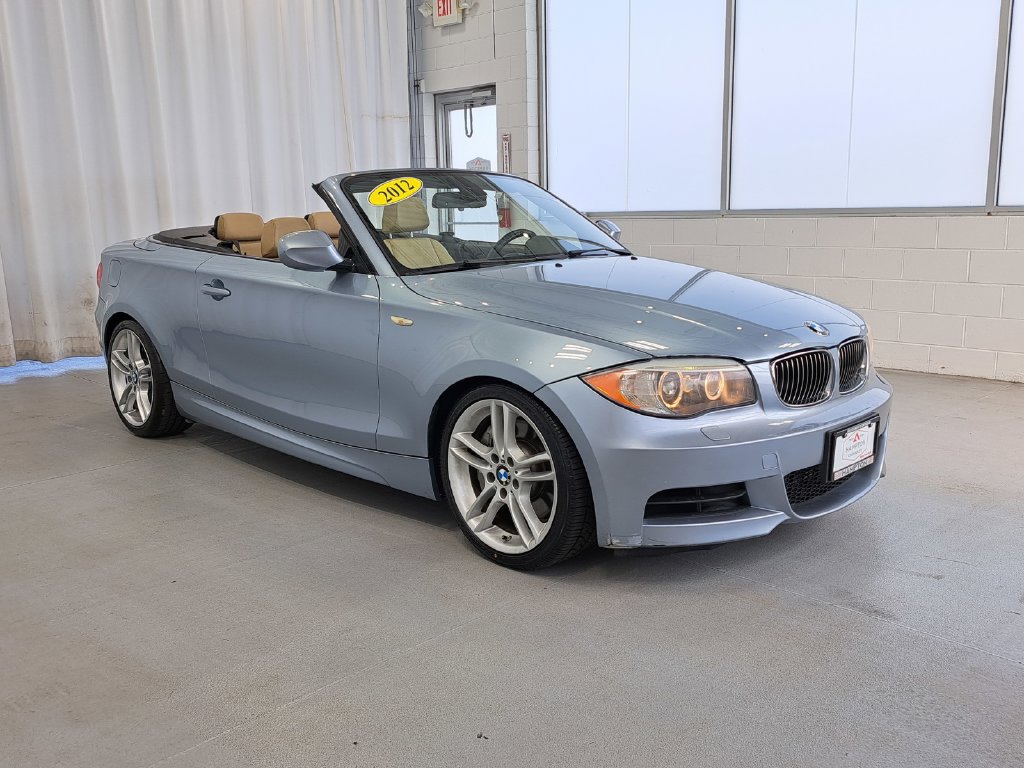 Used 2012 BMW 135i Convertible RWD image 4