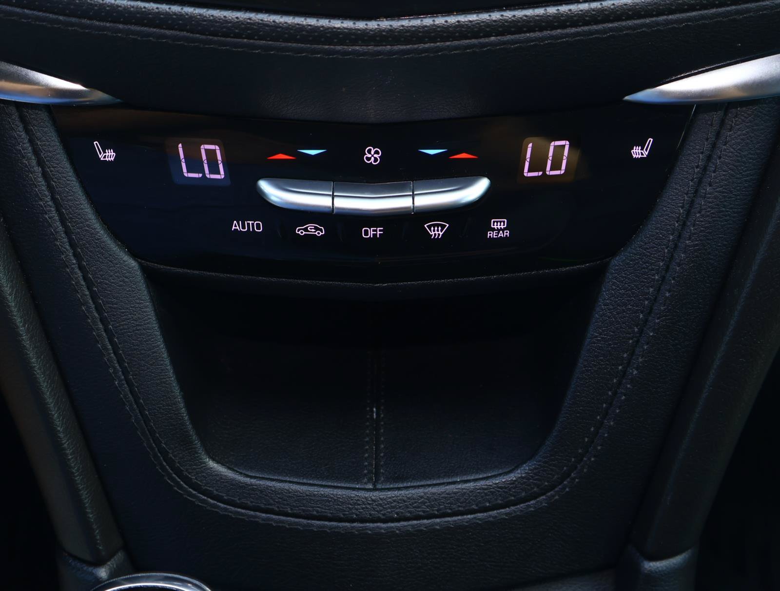 Used 2022 Cadillac XT5 Premium Luxury FWD image 29