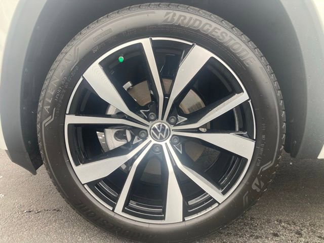 New 2026 Volkswagen Atlas SEL Premium R-Line image 6