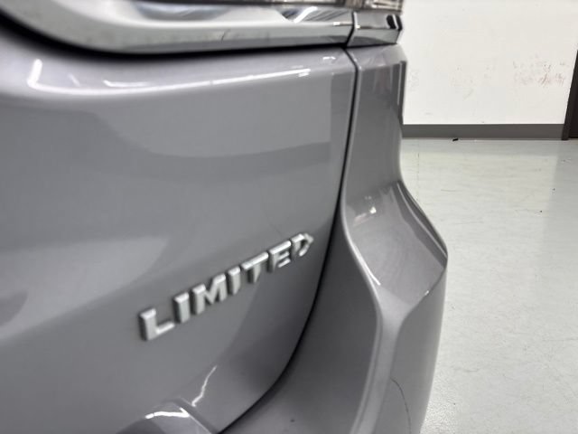 Used 2021 Jeep Grand Cherokee Limited w/ Trailer Tow Group IV AWD/4WD image 8