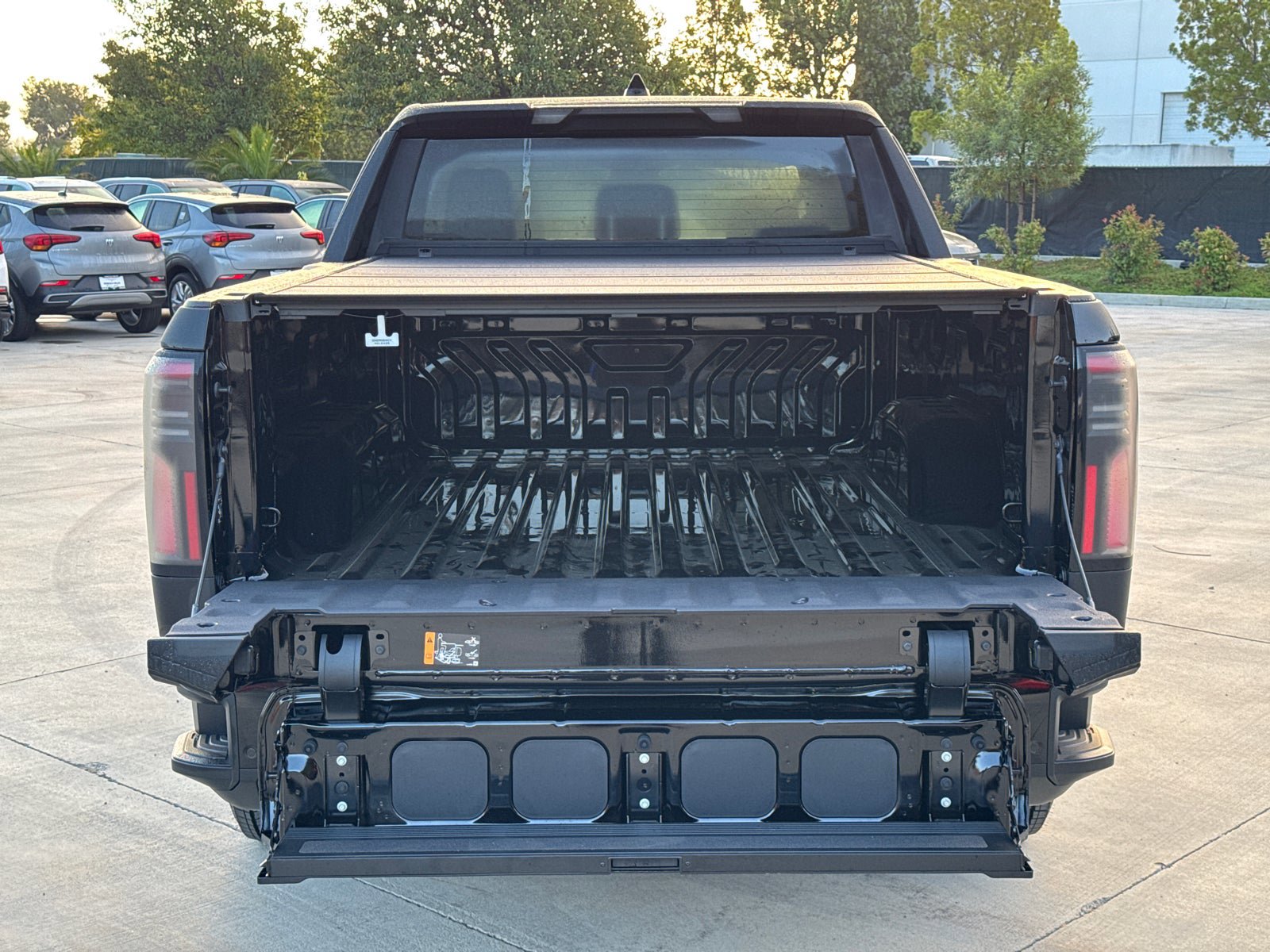 Used 2026 GMC Sierra EV Elevation AWD/4WD image 9
