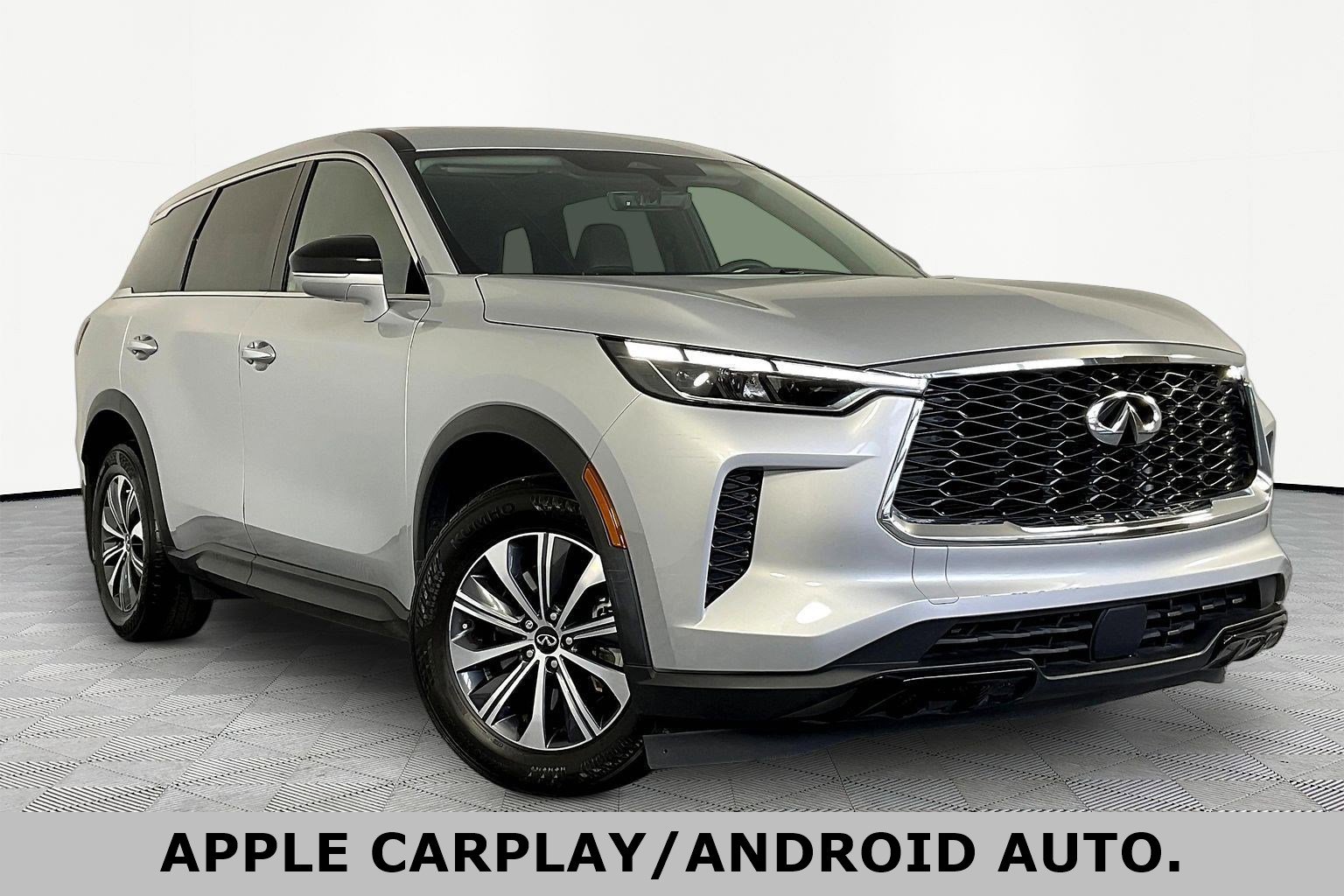 Used 2023 INFINITI QX60 Pure FWD image 3