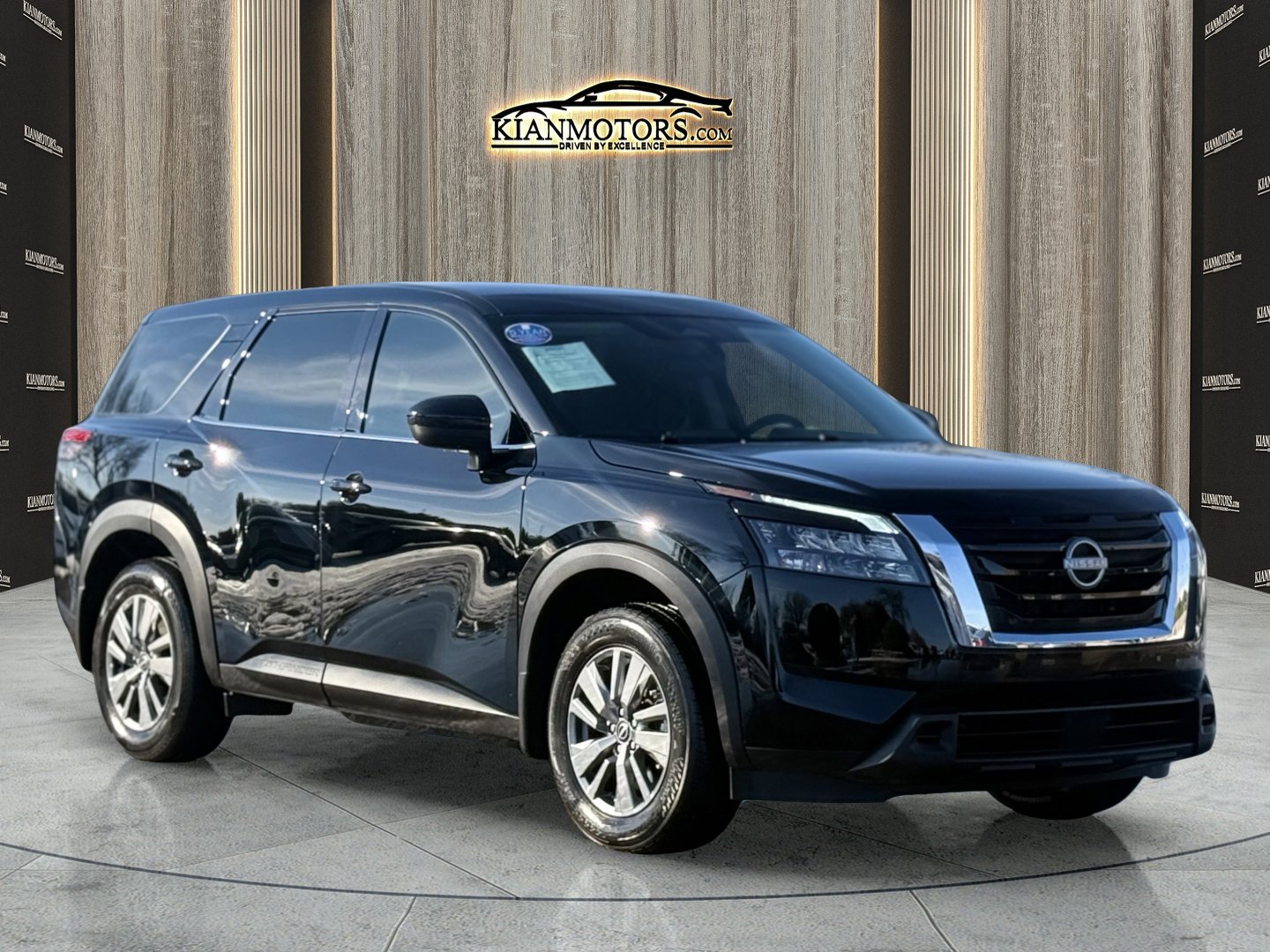 Used 2025 Nissan Pathfinder S
