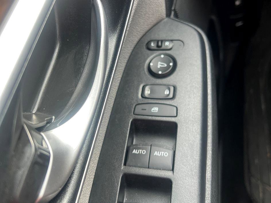Used 2018 Honda CR-V EX image 15