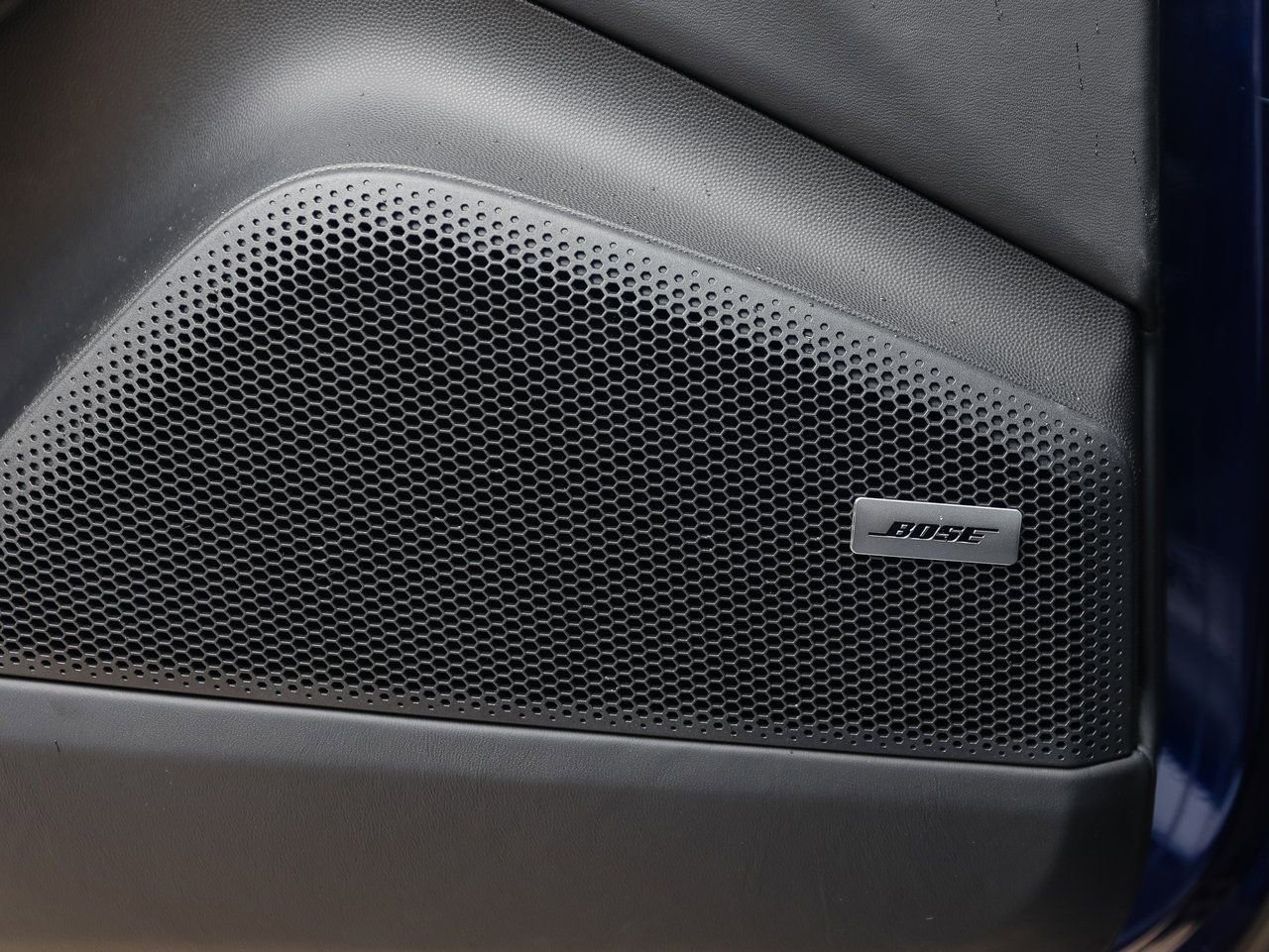 New 2025 Porsche Macan Turbo Electric image 21