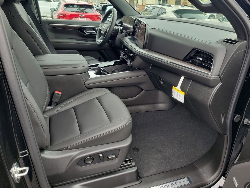 New 2026 Chevrolet Suburban LT w/ Comfort Package RWD image 16