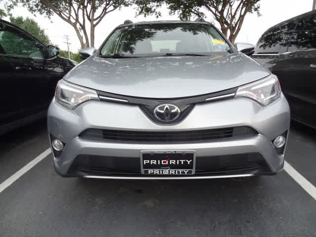 Used 2018 Toyota RAV4 Limited AWD/4WD image 2