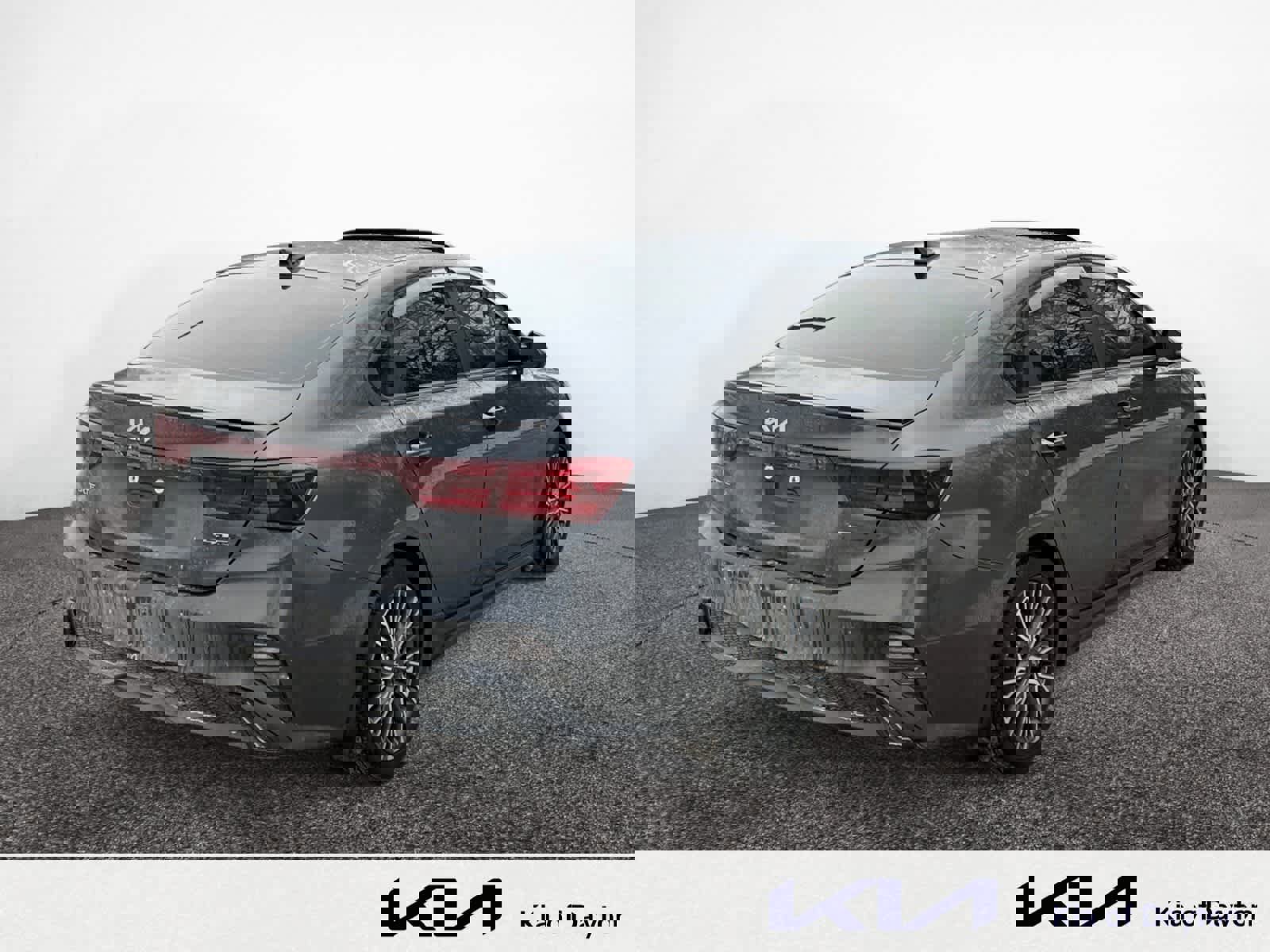 Used 2024 Kia Forte GT-Line w/ GT-Line Premium Package image 5