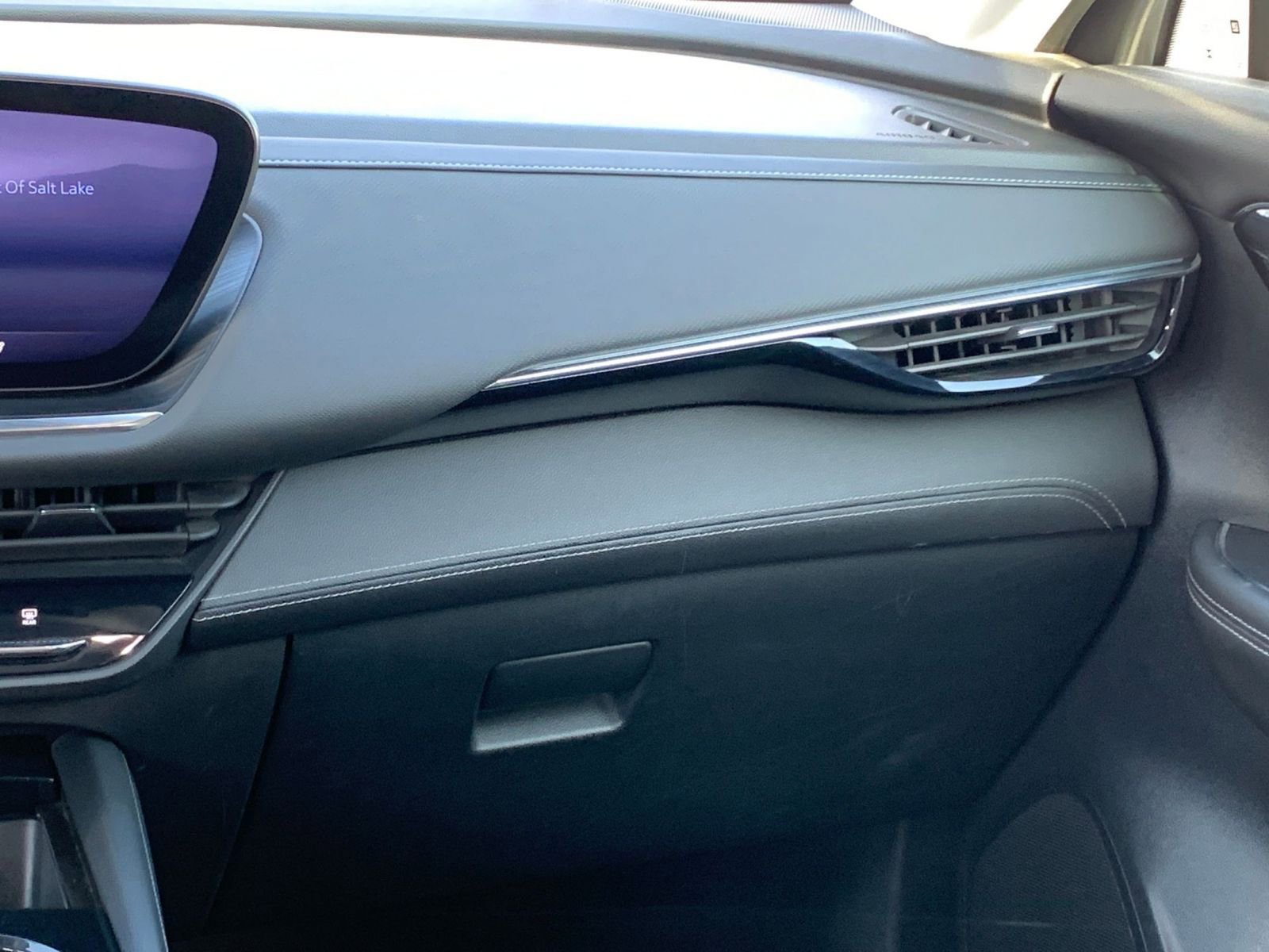 Used 2024 Buick Envision Preferred image 35