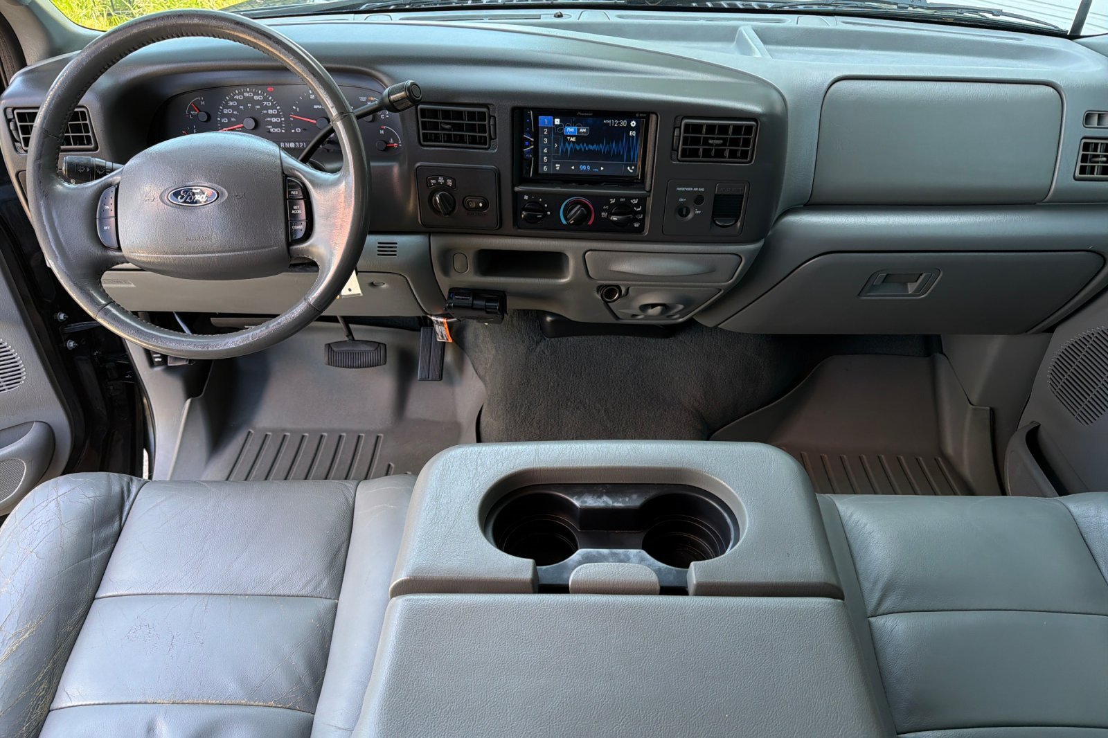 Used 2004 Ford F250 Lariat AWD/4WD image 15