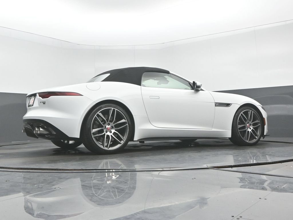 Used 2023 Jaguar F-TYPE R-Dynamic AWD/4WD image 27