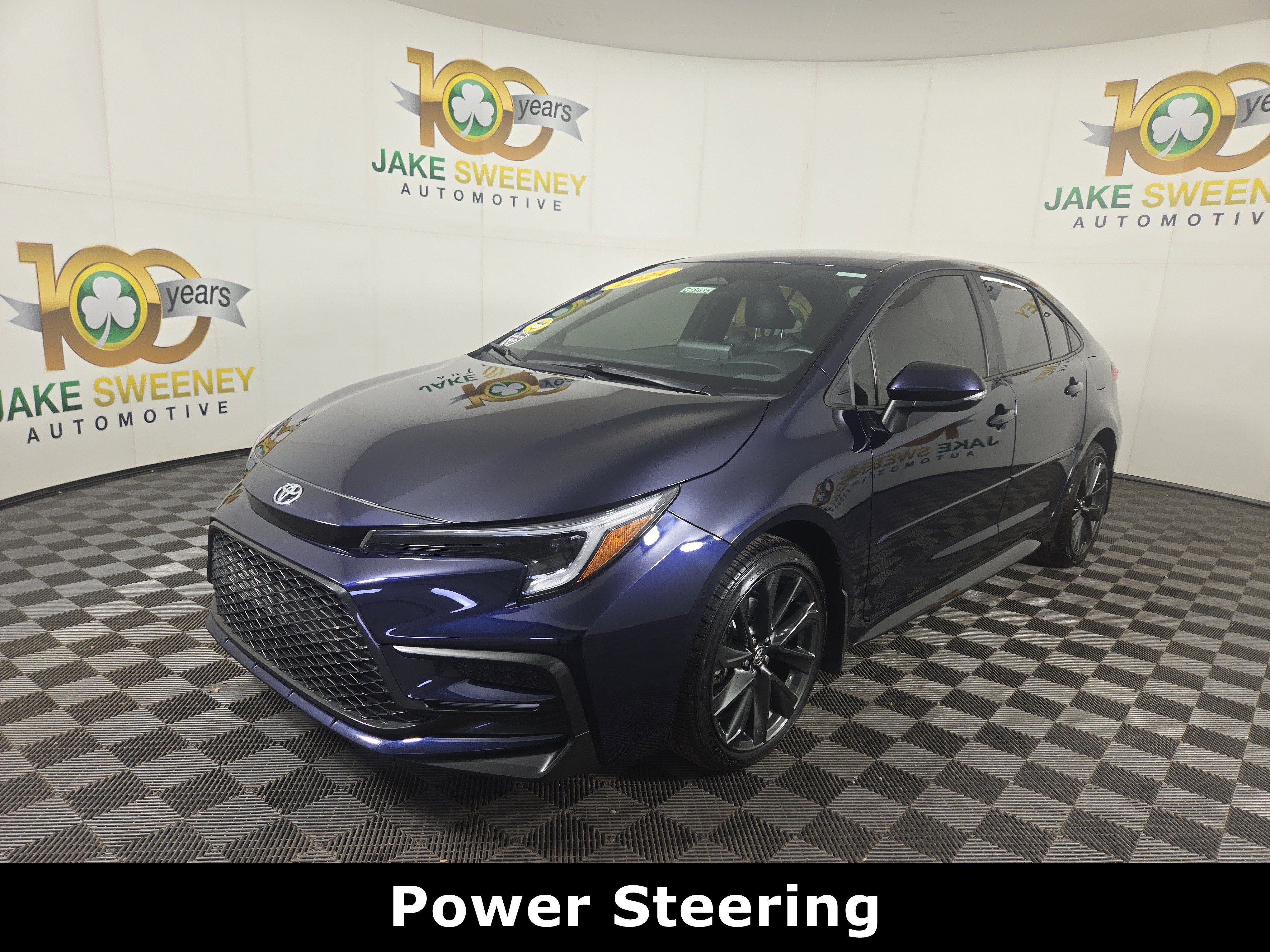 Used 2024 Toyota Corolla SE image 3