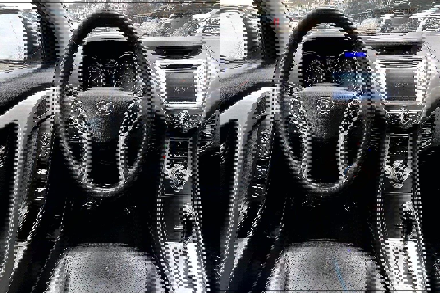 Used 2012 Hyundai Elantra Limited w/ Technology Pkg 5 image 5