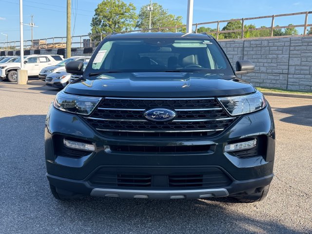 Used 2024 Ford Explorer XLT w/ Equipment Group 202A RWD image 8