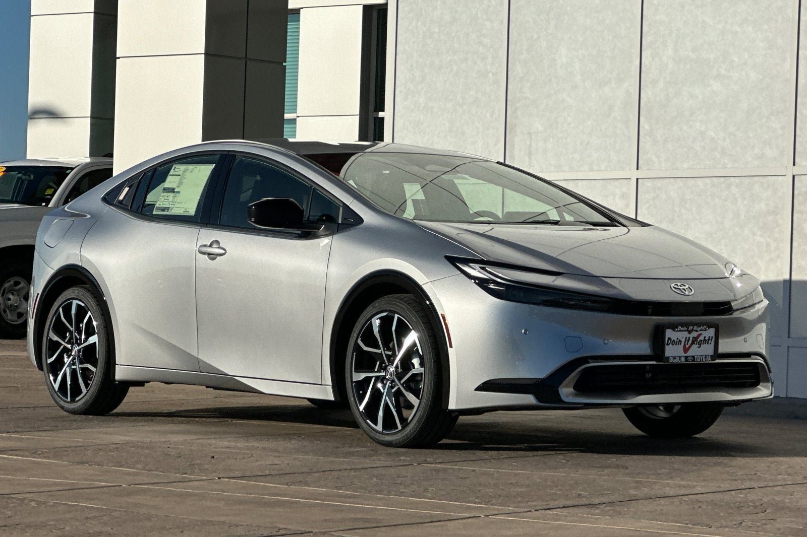 New 2026 Toyota Prius Plug-In Hybrid FWD video 2
