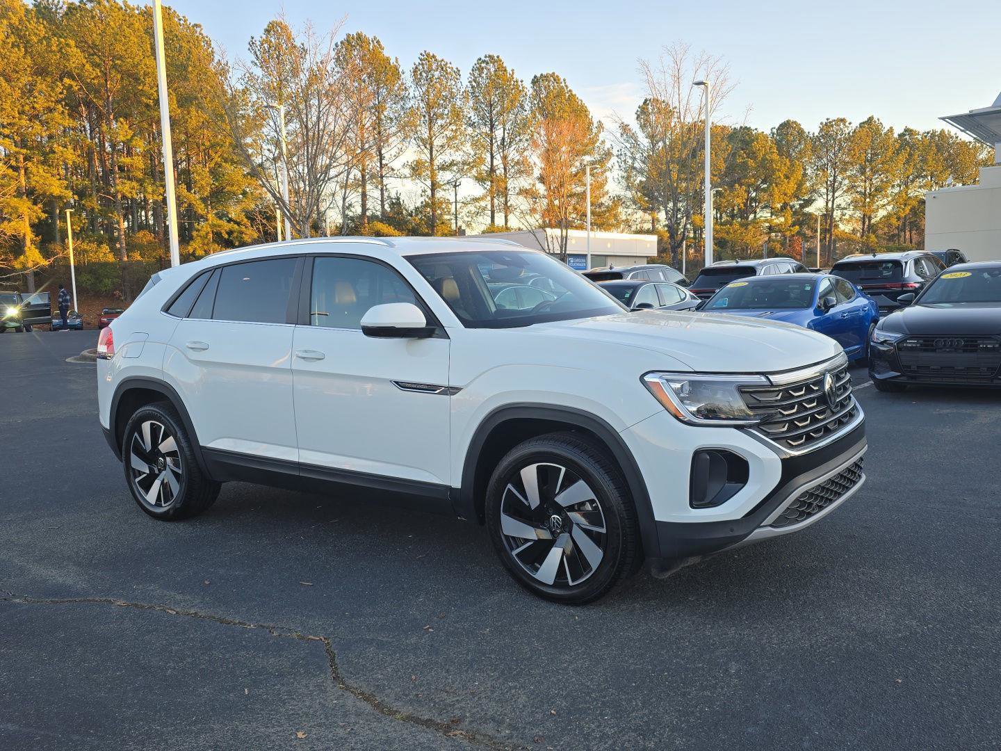 Used 2024 Volkswagen Atlas Cross Sport SE