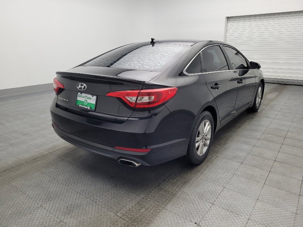 Used 2015 Hyundai Sonata SE w/ Option Group 09 FWD image 9