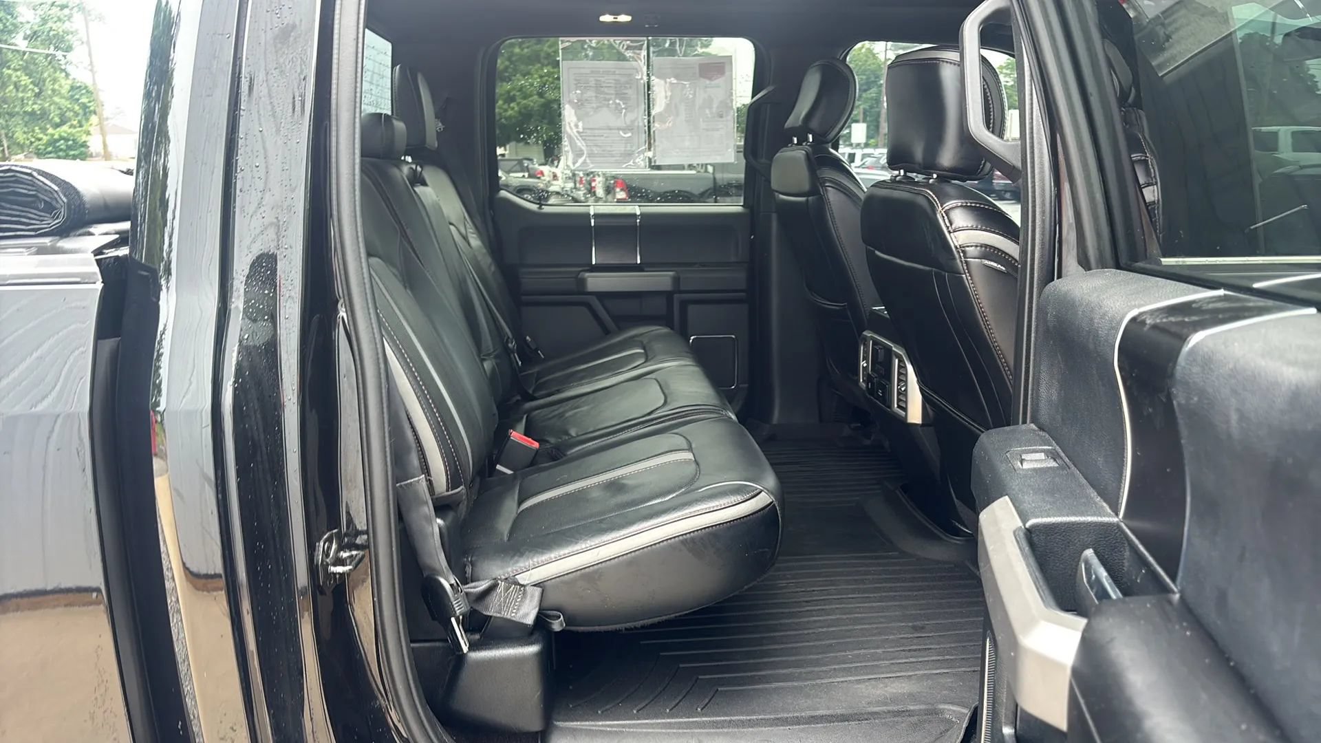 Used 2019 Ford F150 Platinum w/ Technology Package AWD/4WD image 17