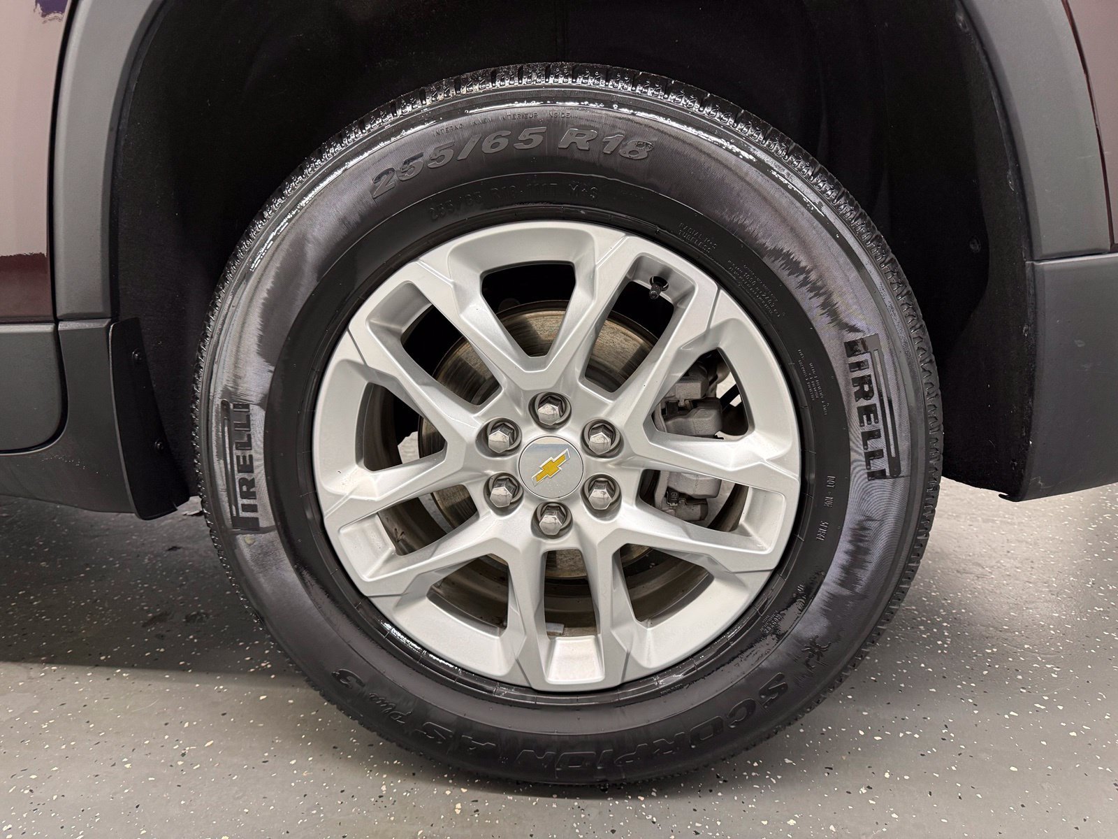 Used 2023 Chevrolet Traverse LT FWD image 19