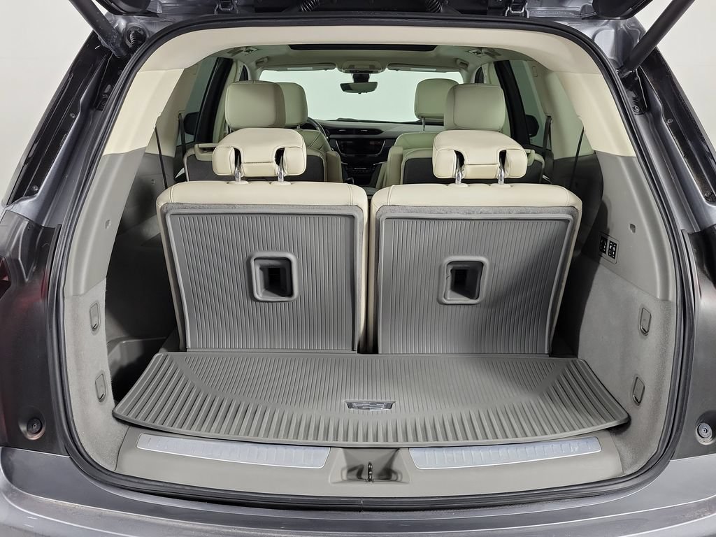 Used 2021 Cadillac XT6 Premium Luxury FWD image 8
