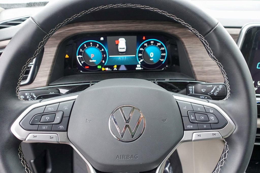 Certified 2025 Volkswagen Atlas SEL image 15