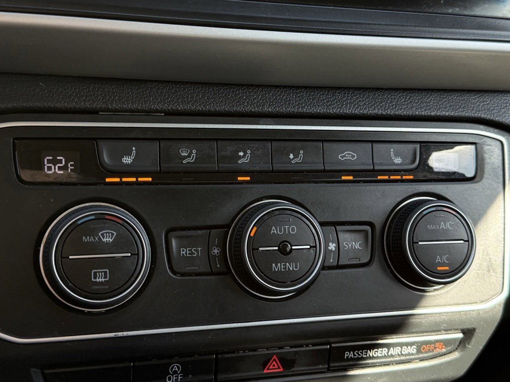 Used 2021 Volkswagen Atlas SE image 12