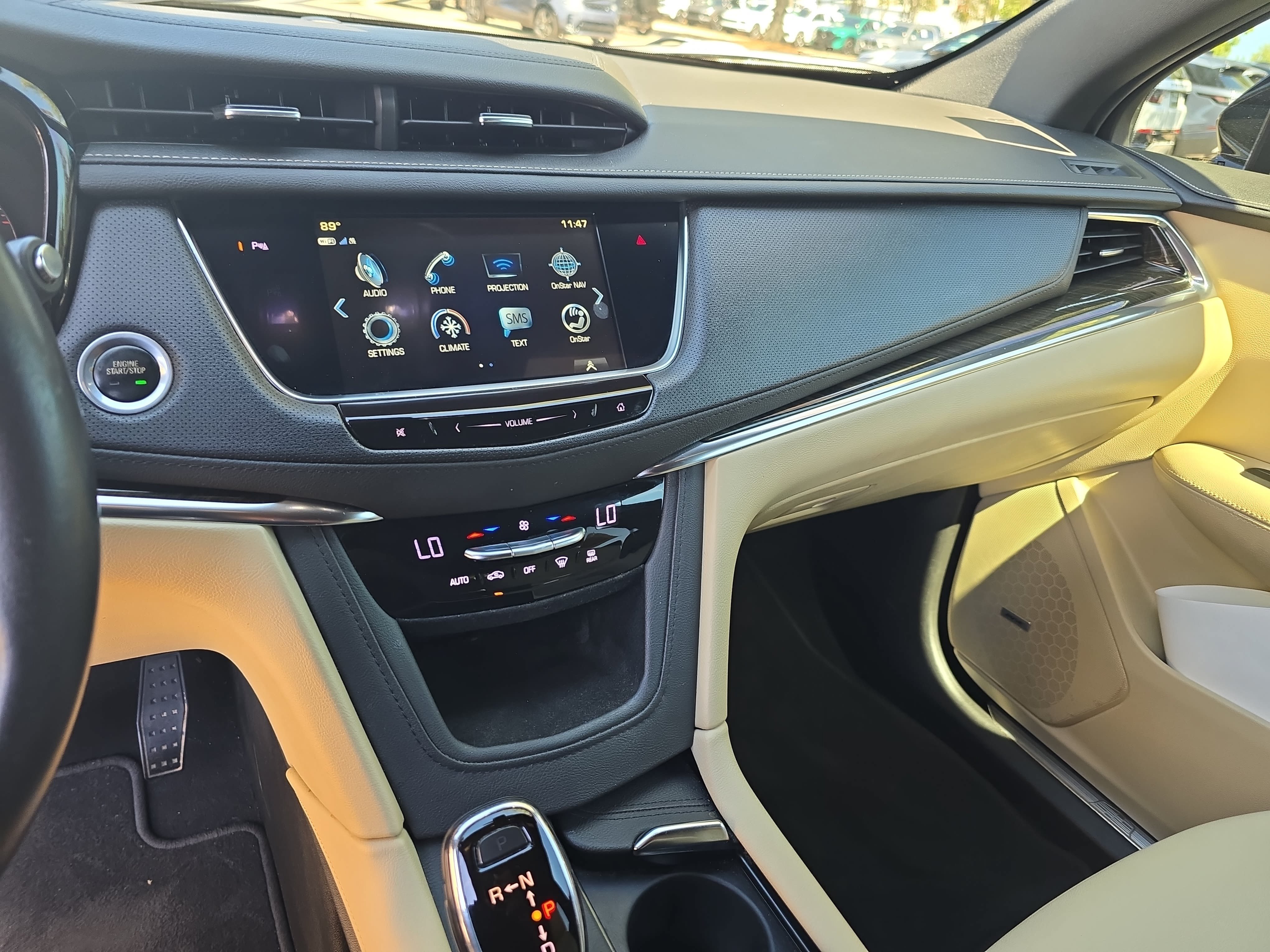 Used 2019 Cadillac XT5 FWD image 20