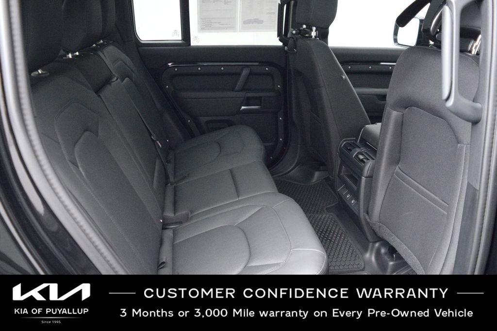 Used 2025 Land Rover Defender 110 S image 14