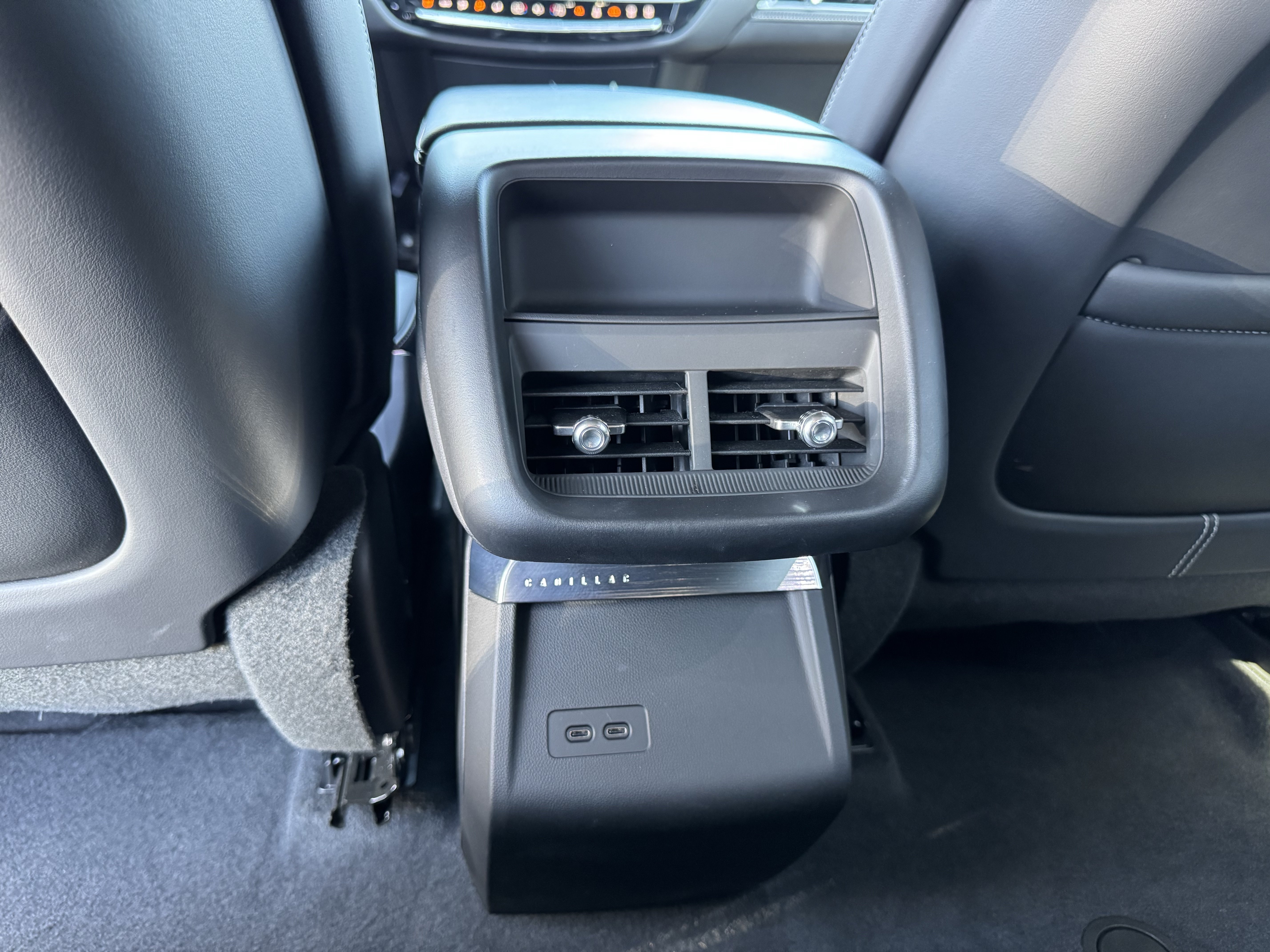 Used 2024 Cadillac Lyriq Luxury w/ LPO, Floor Liner Package RWD image 32