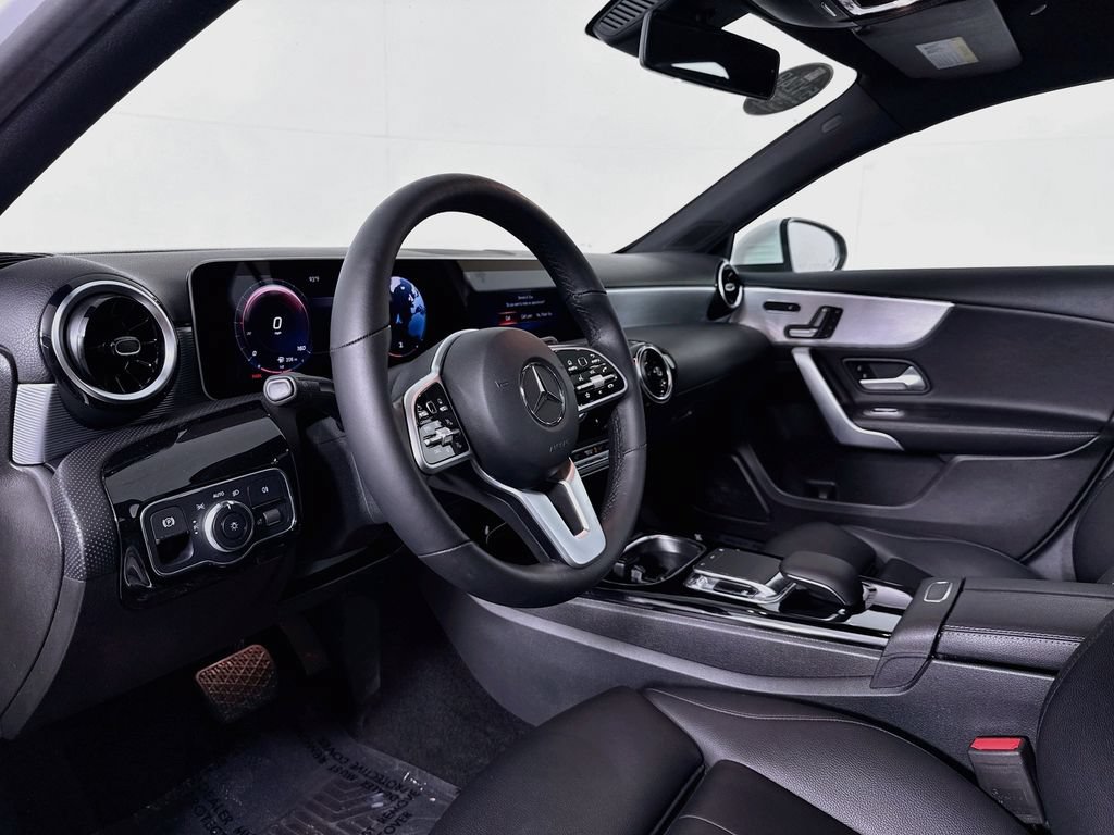 Used 2019 Mercedes-Benz A 220 image 9