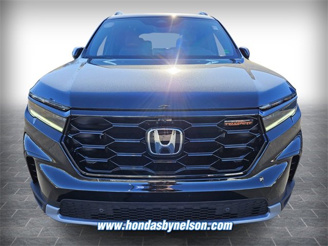 New 2025 Honda Pilot TrailSport image 2