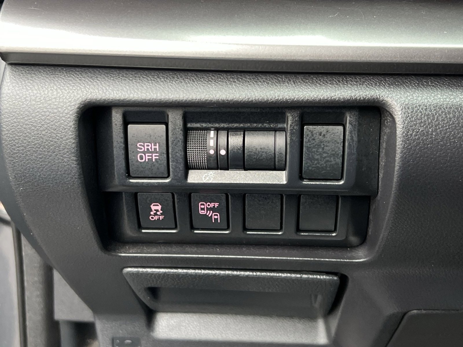 Used 2018 Subaru Impreza 2.0i Limited image 31