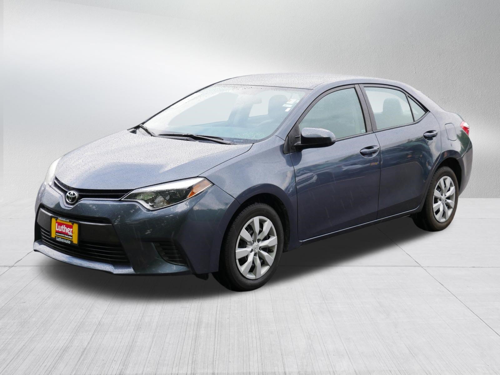 Used 2015 Toyota Corolla LE FWD image 3