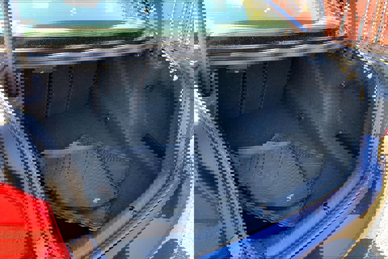 Used 2020 BMW M550i xDrive w/ Dynamic Handling Package image 33