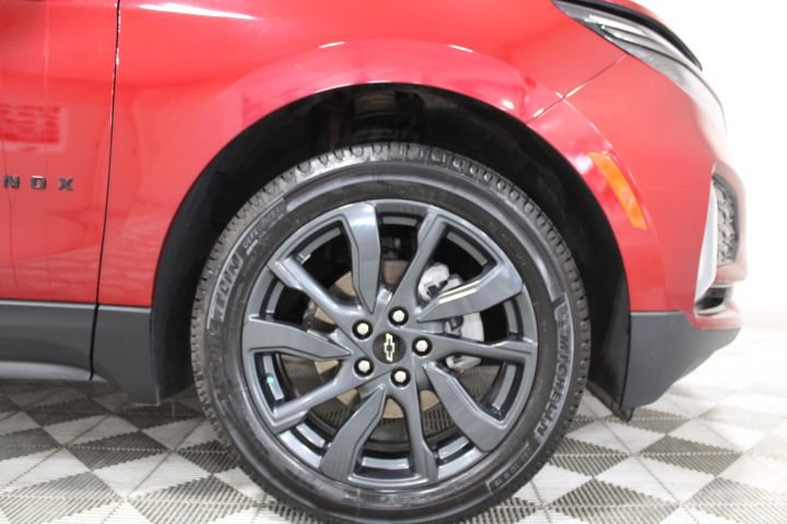 Used 2023 Chevrolet Equinox RS w/ RS Leather Package AWD/4WD image 43