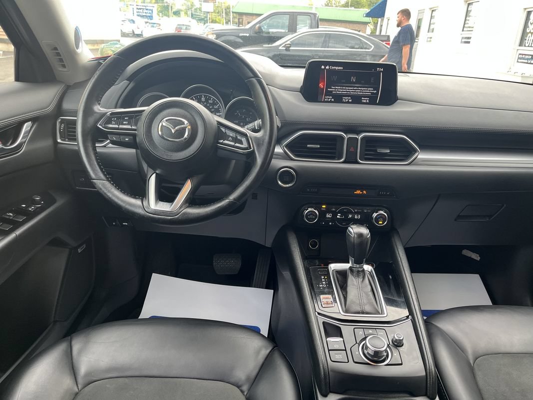 Used 2017 MAZDA CX-5 Touring w/ Preferred Equipment Package AWD/4WD image 6